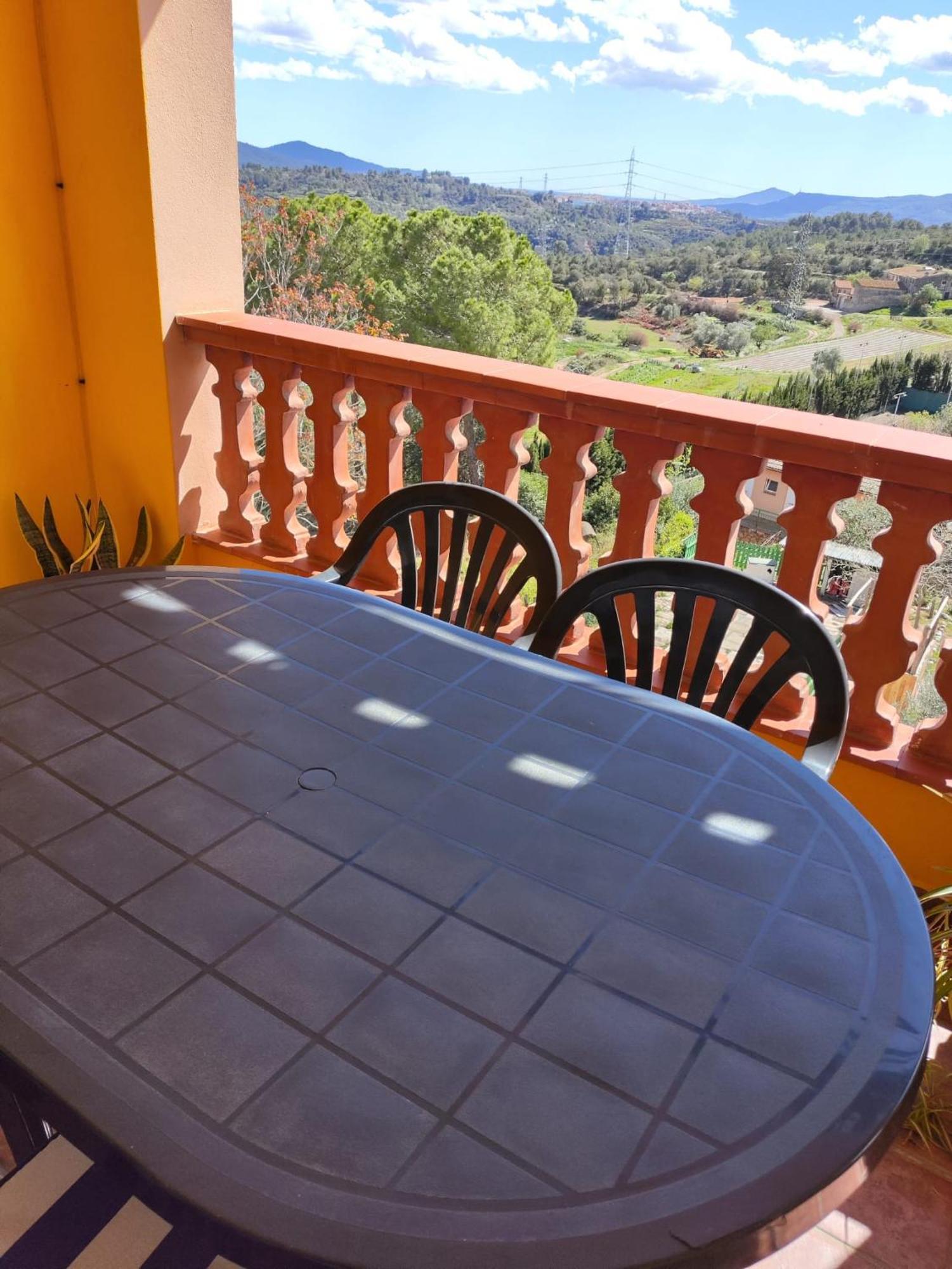 L'Olivera Casa Rural Castellbisbal Exteriér fotografie